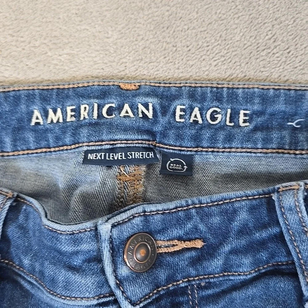 American Eagle Jeans Womens 10 Short Blue Next Level Stretch  Denim Capri Casual